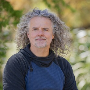 A headshot of Irish (David) a man on a mission to keep your reusable bottle safe.