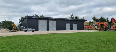 Steel frame commercial building