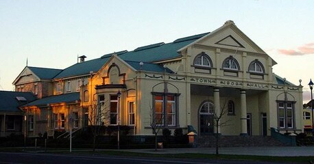 Cambridge Town Hall, in the heart of town, is the hub of activities throughout the year