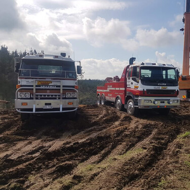 tow williams salvage tow trucks out on a job