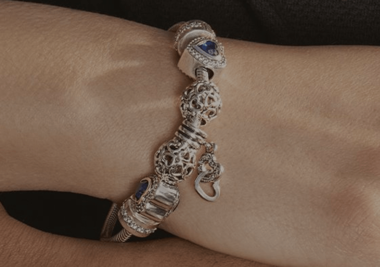 Pandora Moments Studded Chain Bracelet  Sterling silver  Pandora NZ