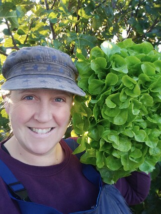 Pile of leafy green vegetables 