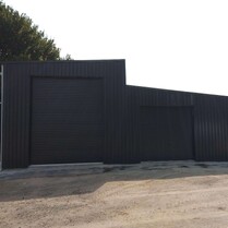 truck shed with outside horse stable boxes