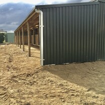 outside horse boxes
