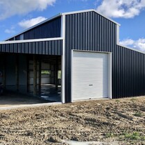Horse Stable, Stable, Equine buildings, Barns, Horse Barns, stables Waikato, farm buildings, farm buildings waikato, sheds, sheds cambridge, sheds waikato, horse shelters, barn doors, waikato builders.american barn horse stable