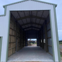 Horse Stable, Stable, Equine buildings, Barns, Horse Barns, stables Waikato, farm buildings, farm buildings waikato, sheds, sheds cambridge, sheds waikato, horse shelters, barn doors, waikato builders.truck shed