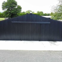 Horse Stable, Stable, Equine buildings, Barns, Horse Barns, stables Waikato, farm buildings, farm buildings waikato, sheds, sheds cambridge, sheds waikato, horse shelters, barn doors, waikato builders.