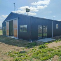 Horse Stable, Stable, Equine buildings, Barns, Horse Barns, stables Waikato, farm buildings, farm buildings waikato, sheds, sheds cambridge, sheds waikato, horse shelters, barn doors, waikato builders.