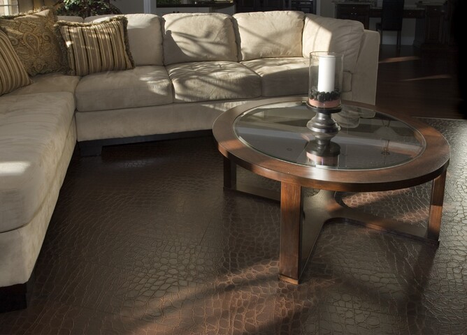 Designer floor surfaces: Leather flooring