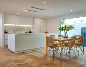 What's the difference between Chevron and Herringbone?