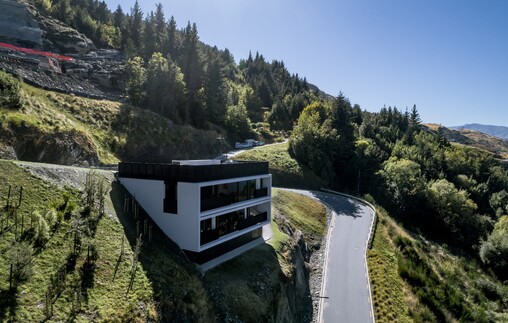 The Bunker House Queenstown | Build This Projects 01