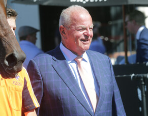 Ellis honoured by Hall of Fame induction