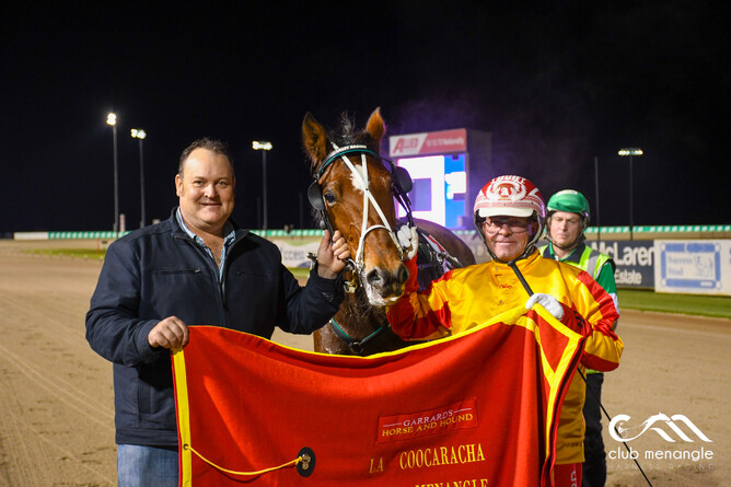 Brent Lilley (Left) and Chris Alford pictured with Queen Elida - Photo: Stuart McCormick