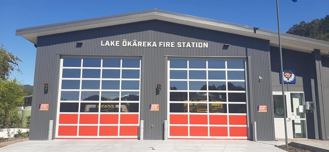 High-performance garage doors at Lake Ōkāreka fire station