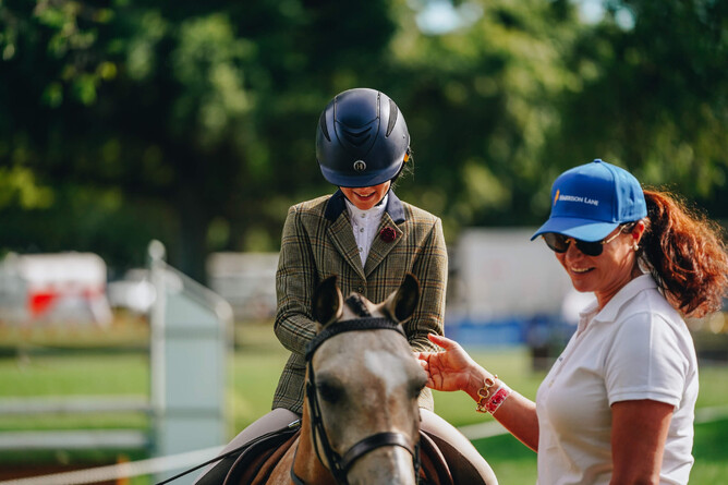 Laura Daly with Ellie McDonald and Wai Ora Addiction winners of Cat A Pony Show Hunter of the Year 2024