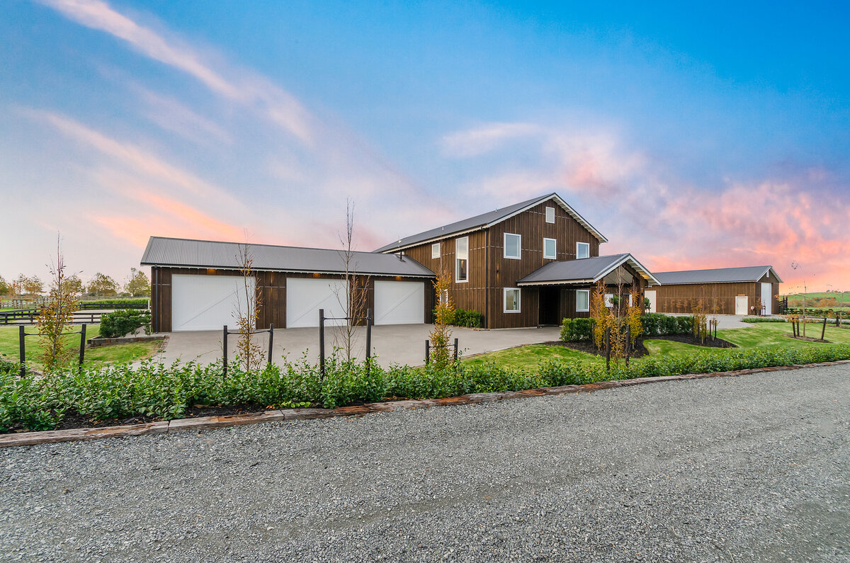 Sheer Style Clevedon Country Home With Stable Complex + Farm