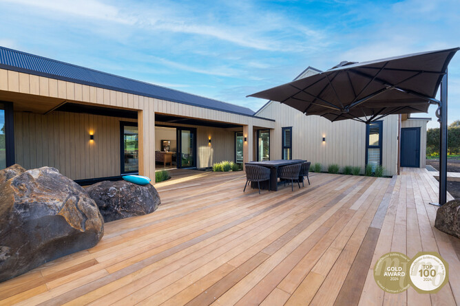 Mangatāwhiri Award-winning home entertainment area