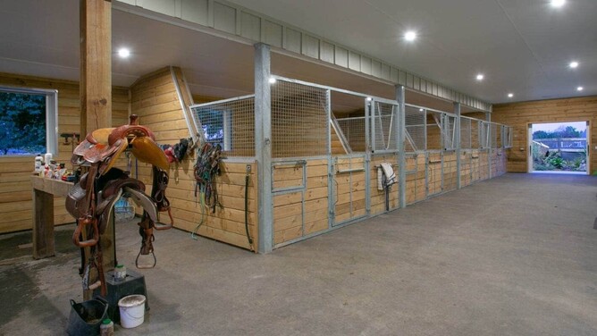 Stables inside Oxford barn