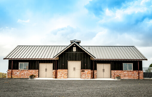 Pakuranga Hunt Kennels by Harrison Lane