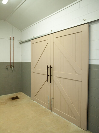 Pakuranga Hunt Kennels by Harrison Lane