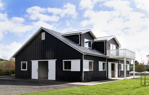 Newbur Barn by Harrison Lane
