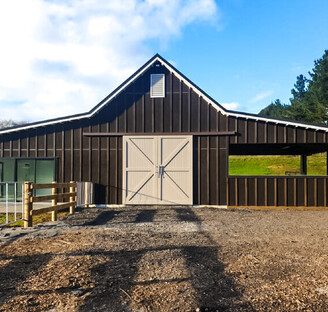 Barn with accomodation