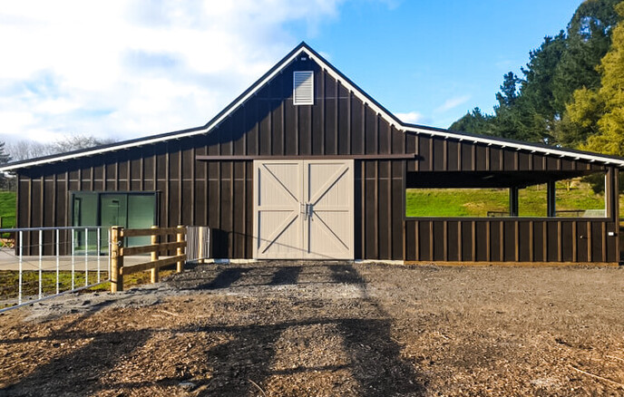 Barn with stables and accommodation | Design and build project ...