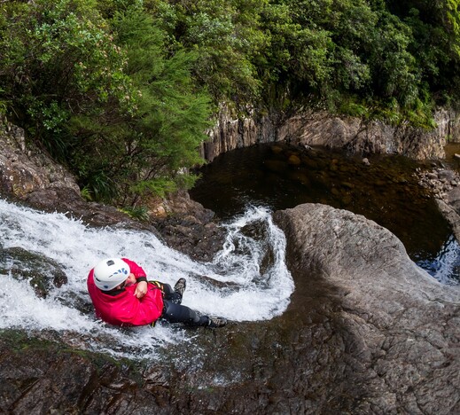 Book canyoning