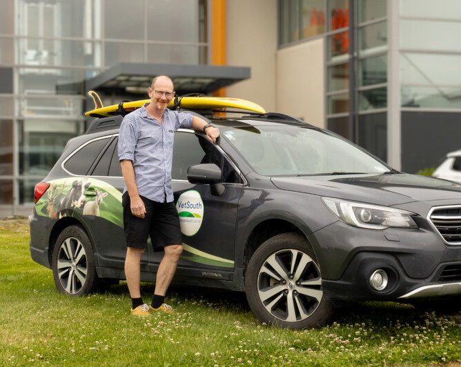 Dr. Oliver Young, VetSouth Companion Animal Clinical Lead