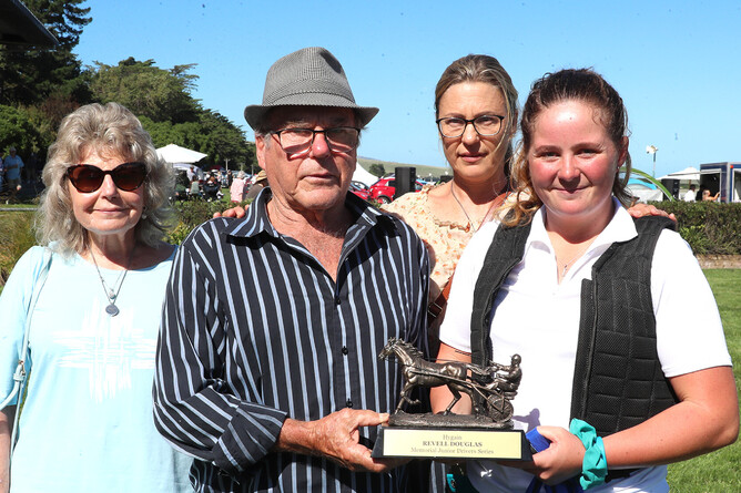 Leah Hibell with her trophy, presented by series sponsors Don Douglas, his wife Laura and daughter Paula.  - Photo: Away Berry/Race Images