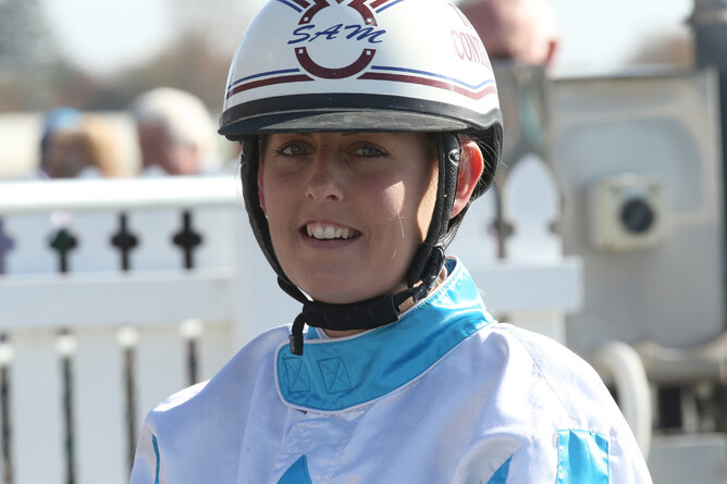 Samantha Ottley - Trish Dunell