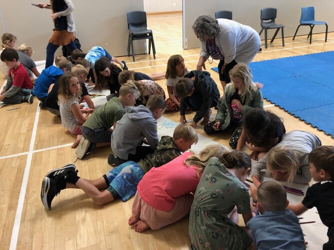 Image of Sustainable Coastlines plastic pollution education programme. Case study of project funded by the Jenkins Foundation. New Zealand.