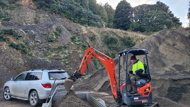 Bill Holloway on Digger