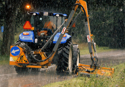 Mid-range boom mower KRL