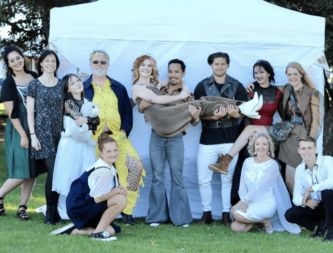 Cast and crew of Shakespeare in the Park 2022 (Photo Credit: Apex Academy)