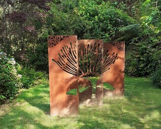 Pohutukawa 3 Panel Display