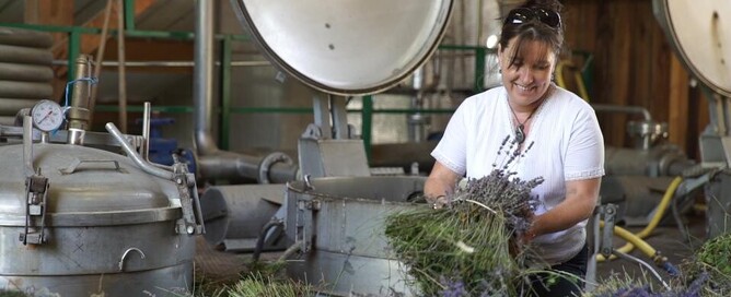 Bo Hendgen, founder and CEO of Absolute Essential, will mentor Julia Krepska, project leader for Our Sansar's Recycling Centre.