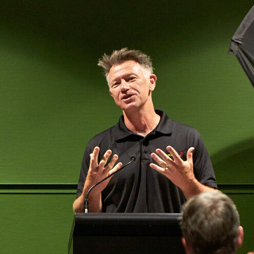 Leadership mindset trainers and coaches, Nic Preddle and Alice Hearnshaw