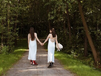 Getting married on Kapiti or in Wellington? Small micro weddings on Kapiti Coast, Wellington, Otaki, Levin, Paraparaumu, Te Horo for groups of 4 to 40 people