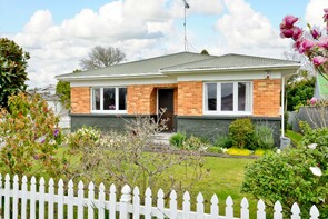 SOLD - 20 Bond St, Hamilton East$632,500