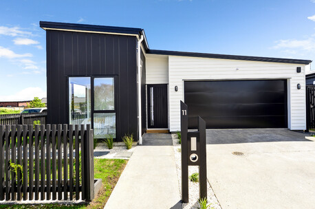 11 Bannerman Crescent - Chartwell$950,000