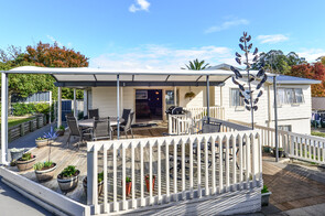 SOLD - 68 Dixon Rd, Glenview$816,000