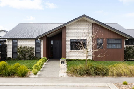 65 Trewern Avenue - Chartwell$985,000