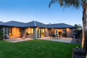 SOLD - 9 Wiltshire Dr, Huntington$763,500