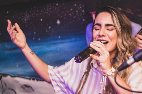 KARAOKE