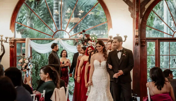Aafreen Vaz&rsquo;s Indian Wedding Reception at Settlers Country Manor