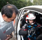 Mike Young working with Cusco engineers