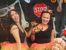 Diana (Colombia) - I don't have enough words to for my expressing how thankful I feel with Kiwi English. I really enjoy my time here learning :)