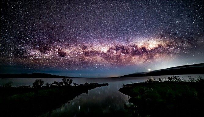Milky Way over Lake Wairarapa, Pete Monk Photography