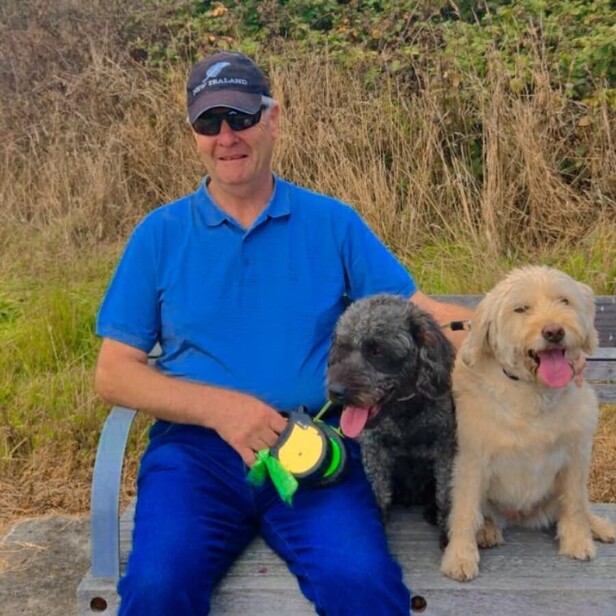 cliff gott from secure time with his dogs - customer testimonial picture